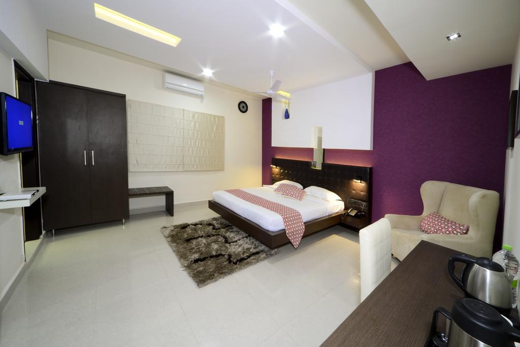 Hotel Serenity La Vista Haiderabad Buitenkant foto