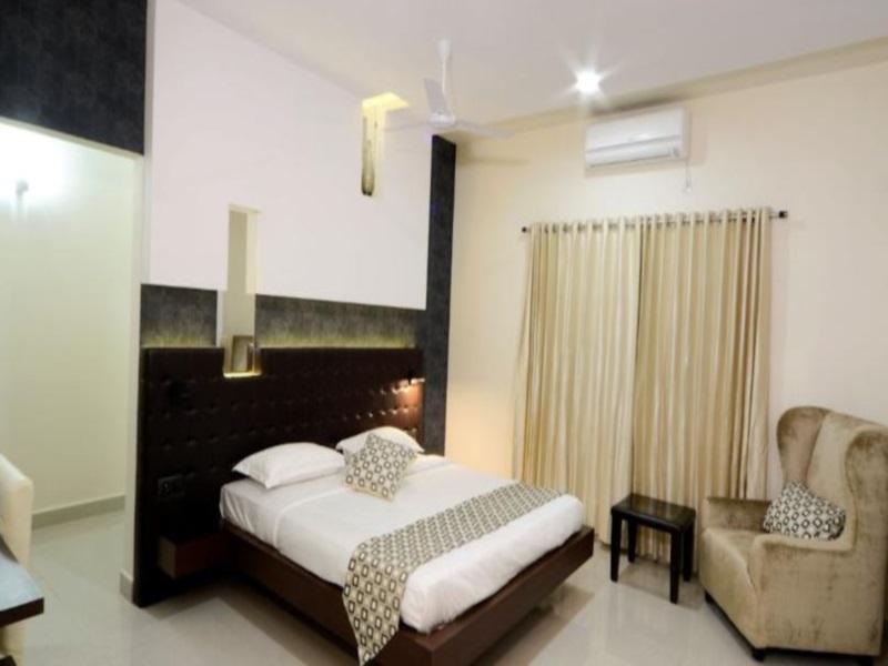 Hotel Serenity La Vista Haiderabad Buitenkant foto
